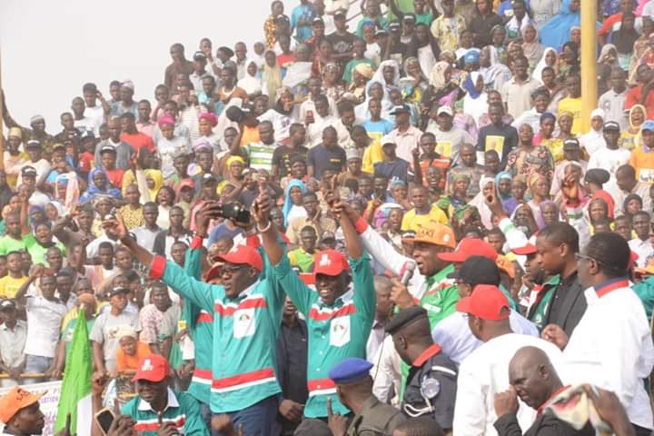 Saraki Urges Kwarans To Vote PDP, Says Only Atiku Understands How To Create Jobs