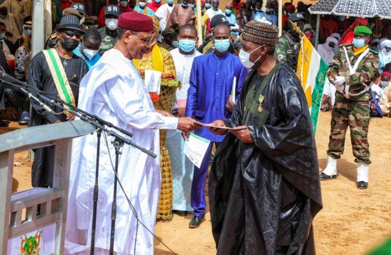 President Bazoum Awards Zulum with Nigerien Equivalent of GCON 