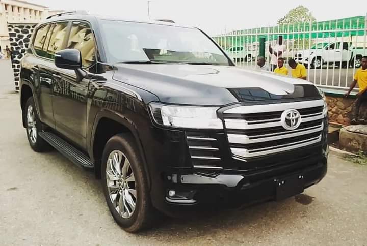 Olubadan-Designate Gets New Toyota Land Cruiser