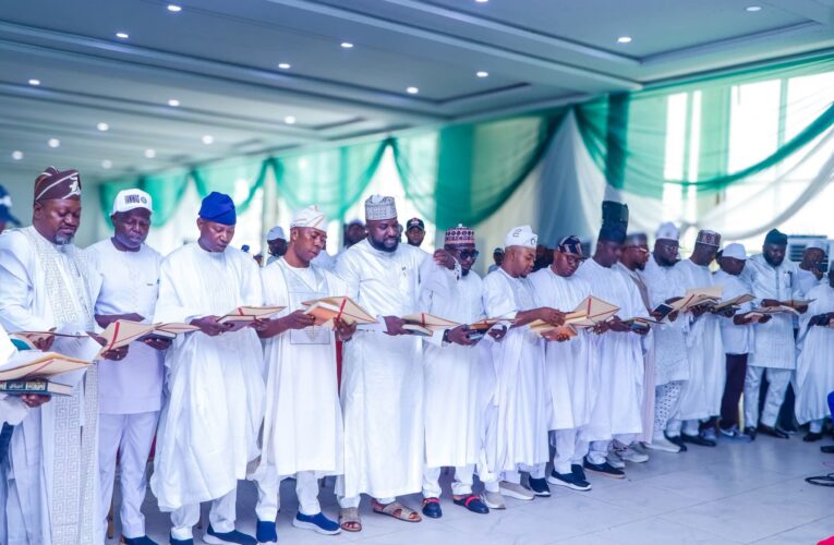Kogi Governor, Ododo Swears in 21 LG Chairmen
